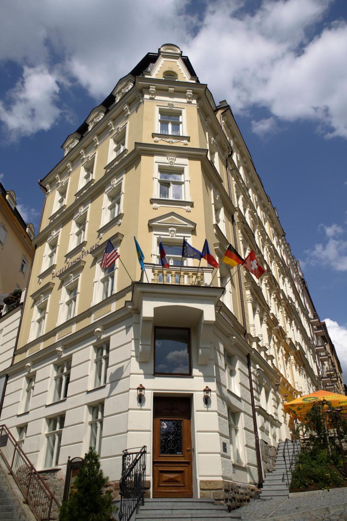 Schlosspark Карловы Вары
