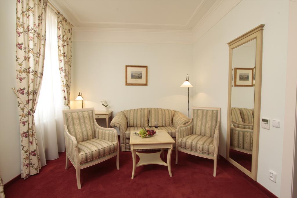 Schlosspark Карловы Вары